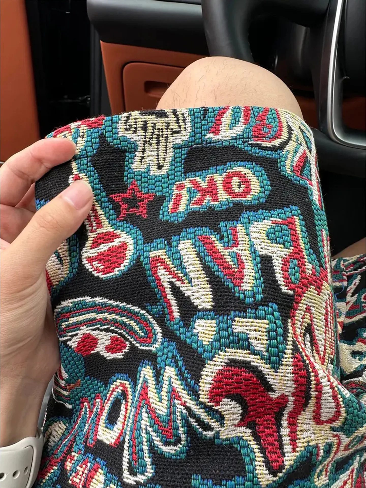 Casual Loose Fit Summer Hawaiian Beach Men's Short Shorts Thin Graffiti Print Leisure Sport Style Five-Quarter Pants