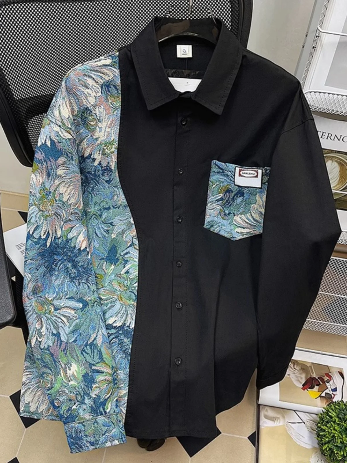 秋の大きいサイズメンズ服 花柄パッチワーク ドレープロングスリーブ セーター アウター トレンドカジュアル ポリエステル ユースファッション