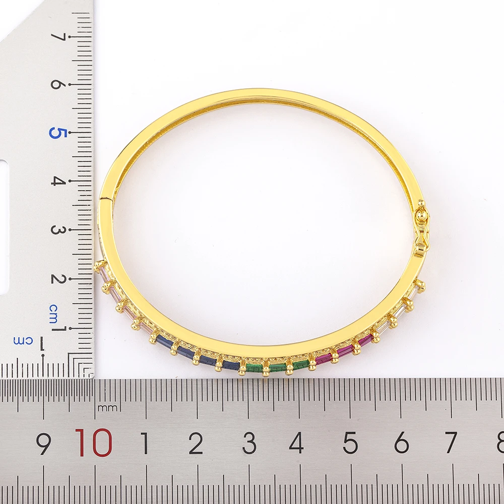 New Fashion Pave Shiny Crystal Zircon Lucky Cuff Bangles 8 Colors For Female Birthday Party Upscale Bracelet Jewelry Accessories