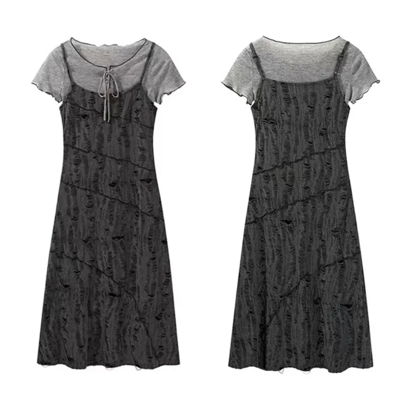 

Literary suspender V-neck ripped dress with gray short-sleeved suit