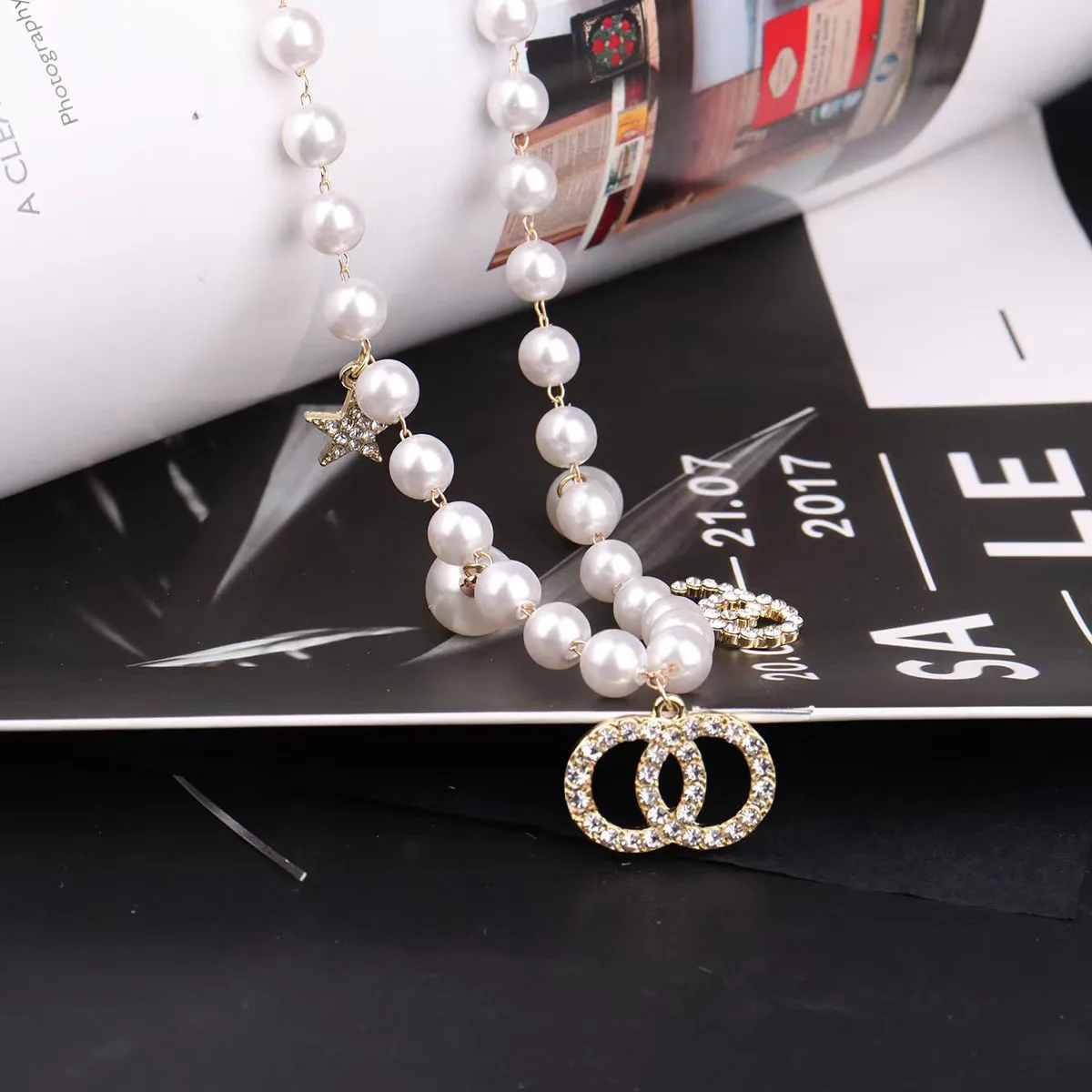 هذه القلادة الرجعية ذات النمط الأوروبي والأمريكي متعددة الاستخدامات وبسيطة ونحيفة. إنها سلسلة الترقوة للنساء #3