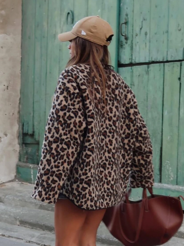 Luxury Design Women's Clothing Lambswool Jacket Autumn Winter Warm Coat Leopard Print O-neck Long Sleeves Top Button Jackets