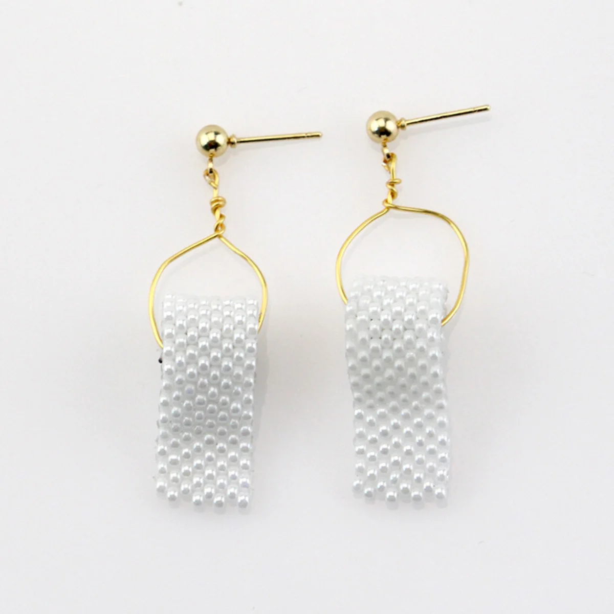 

1Pair Pearl Earrings Creative Roll Paper Pendant Exquisite Jewelry Gift for Women Girls Ladies Shopping Prom Women Earrings