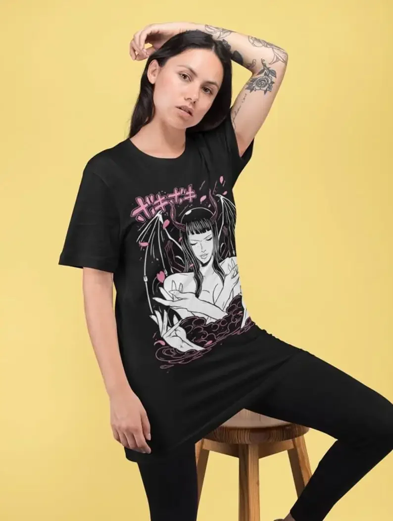 Unisex Horror Manga Creepy Girl T-Shirt, Dark Anime Gothic T-Shirt, Manga Gothic T-Shirt Inactive