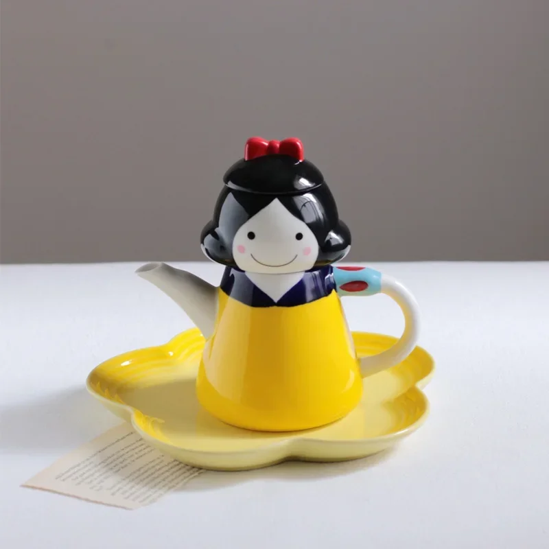 Creative 3D Cartoon Snow White Ceramic Teapot and Tea Set Drip Cup Water Jug Ceramic Water Birthday Gift  Pitcher Christmas Gift