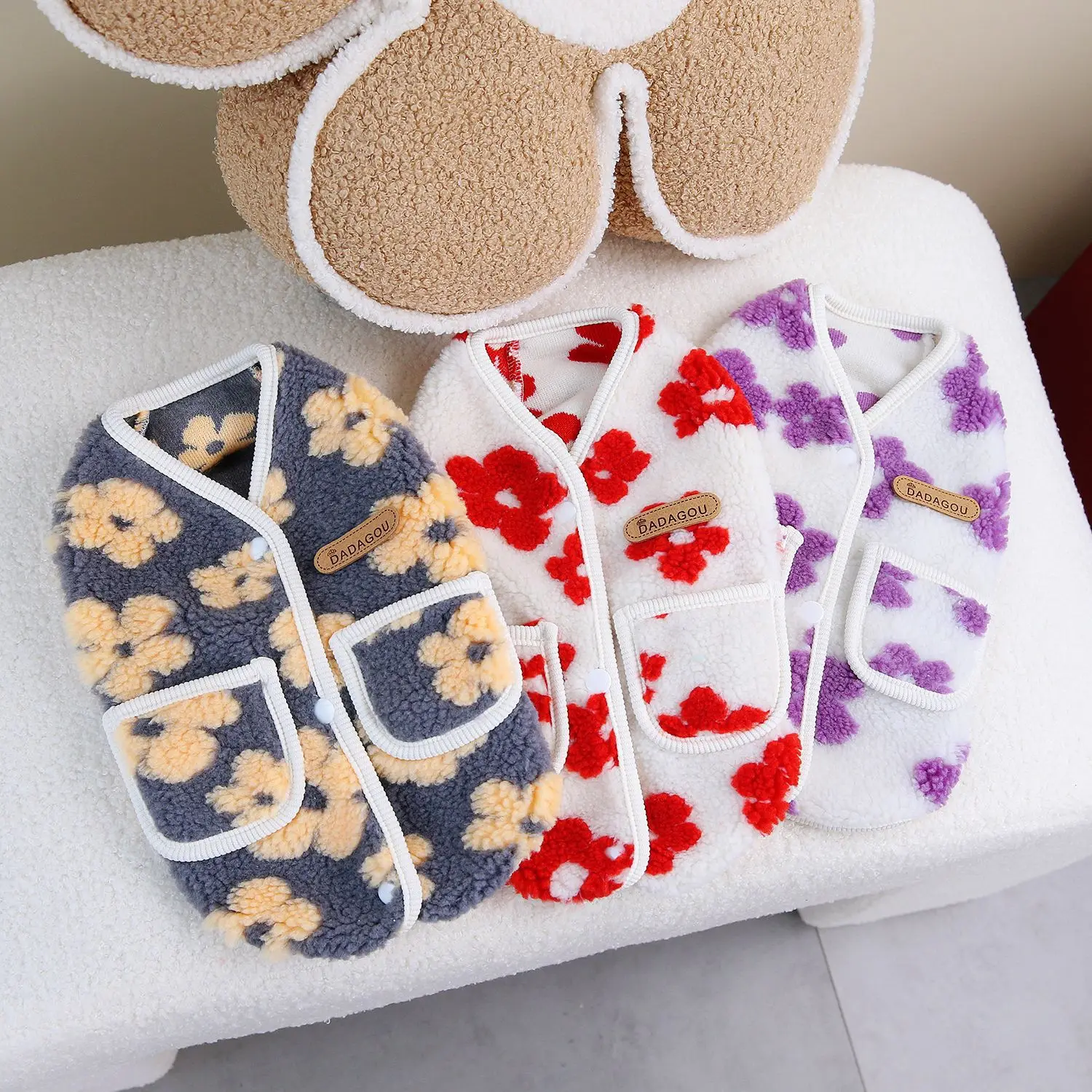 

Camellia Pet Clothes Winter Teddy Fleece Cat Warm Open Button Vest Puppy Beautiful Vest Thickened Dog Clothes XS-XL