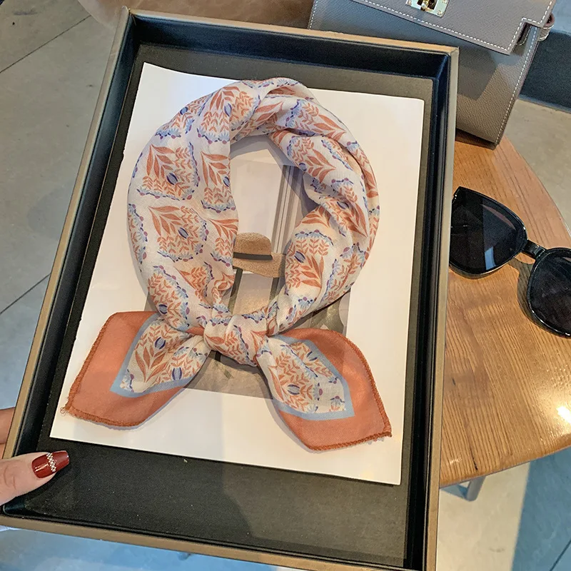 1PC 2025 ファッションスカーフ日本の花柄 58 センチメートル正方形のスカーフ軽量ソフト両面女性のための春夏アクセサリー