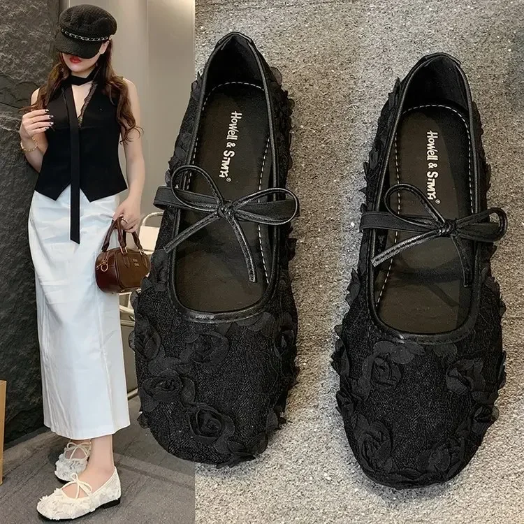 Damen-Mary-Jane-Schuhe mit Spitzenblumen, modische Slip-On-Schuhe im Street-Style mit weicher Sohle, flache Schuhe für Damen – Detail 2