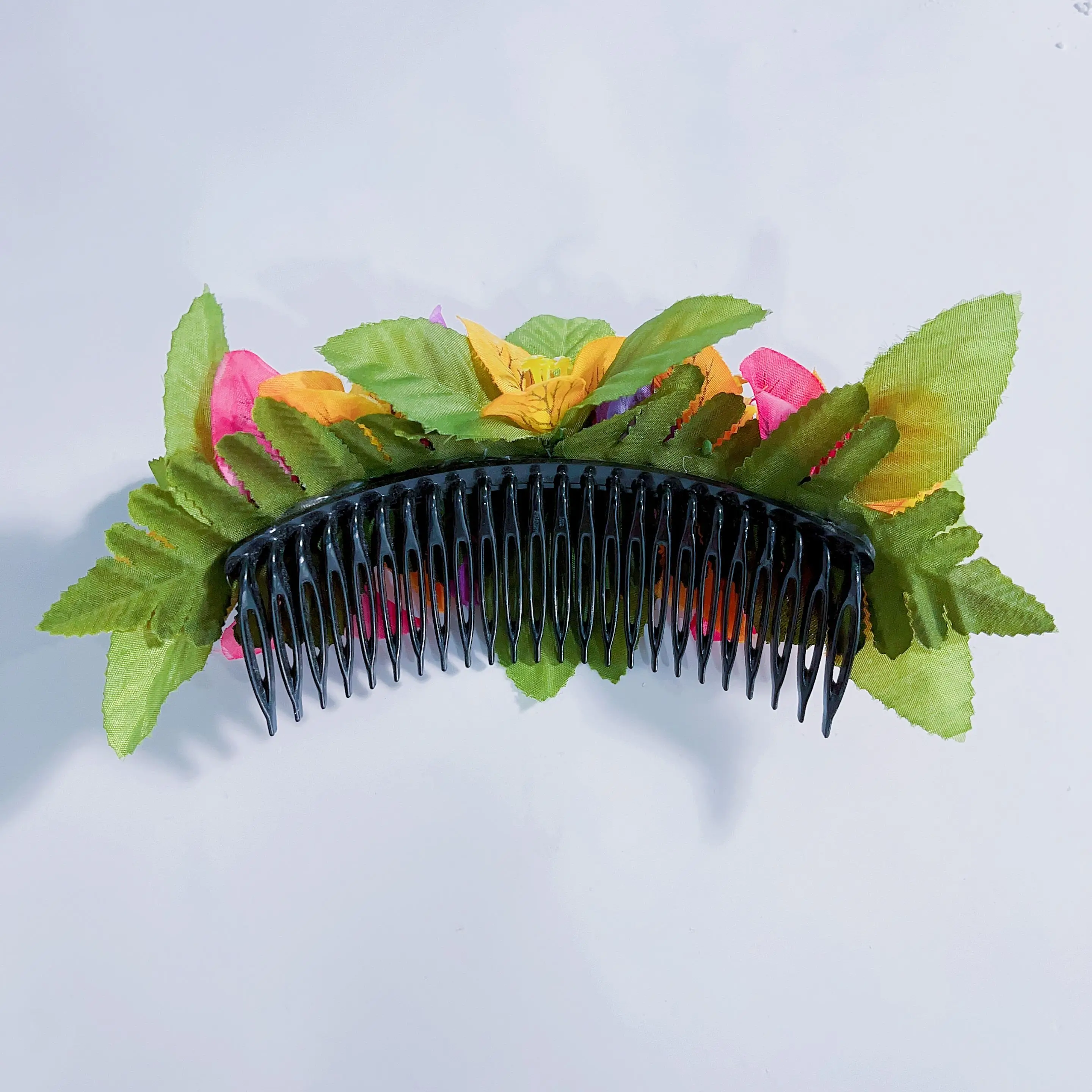 Nieuwigheden 2023 Trend Fluwelen Spider Lily Haarclip Damesaccessoires Hawaii Tropische Bloem Dameshoofdtooi