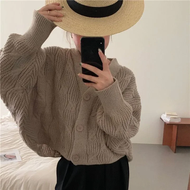 GIDYQ Solid Twist Knitted Cardigans Women Korean Loose Lazy Wind Bat Sleeve Sweater Vintage Thicken Soft All Match Outwear New