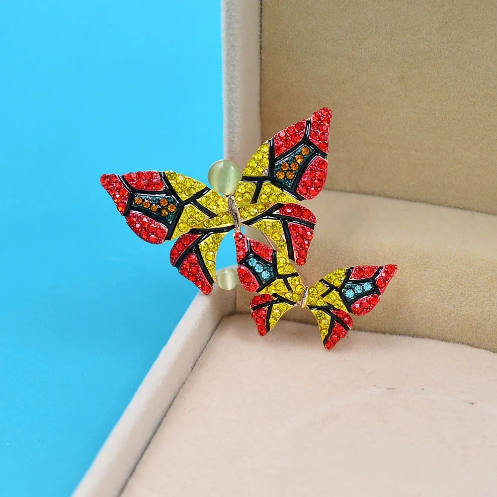 2 Colors Available Rhinestone Butterfly Pin Brooches For Women Beautiful Winter Design Fashion Insect Gift