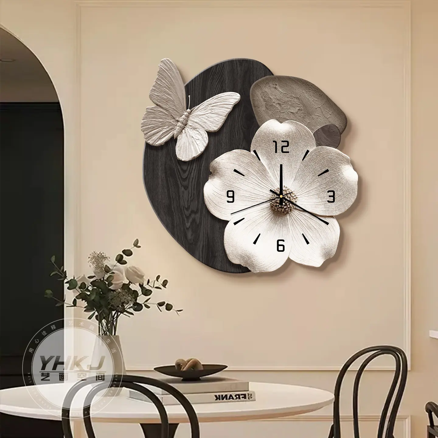 Vintage Wall Clock Creative 3D Flower Butterfly Shape Silent Non Ticking Wood Grain for Living Room Bedroom Decor