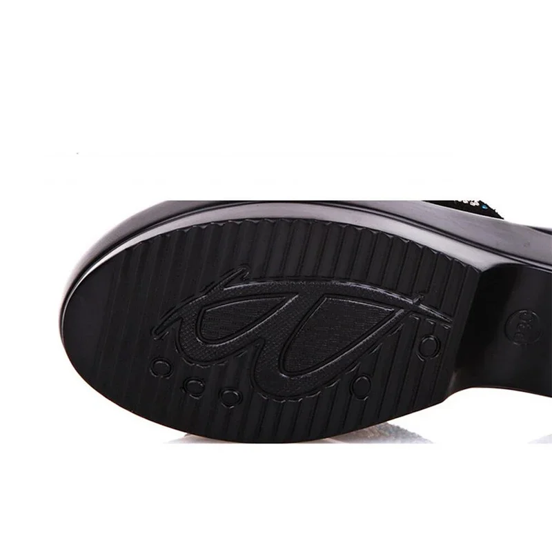 YAERNI New Summer Women Sandals Genuine Leather Shoes Rhinestones shoes Slippers Large Size Non-slip Fashion Sandals Women Shoes