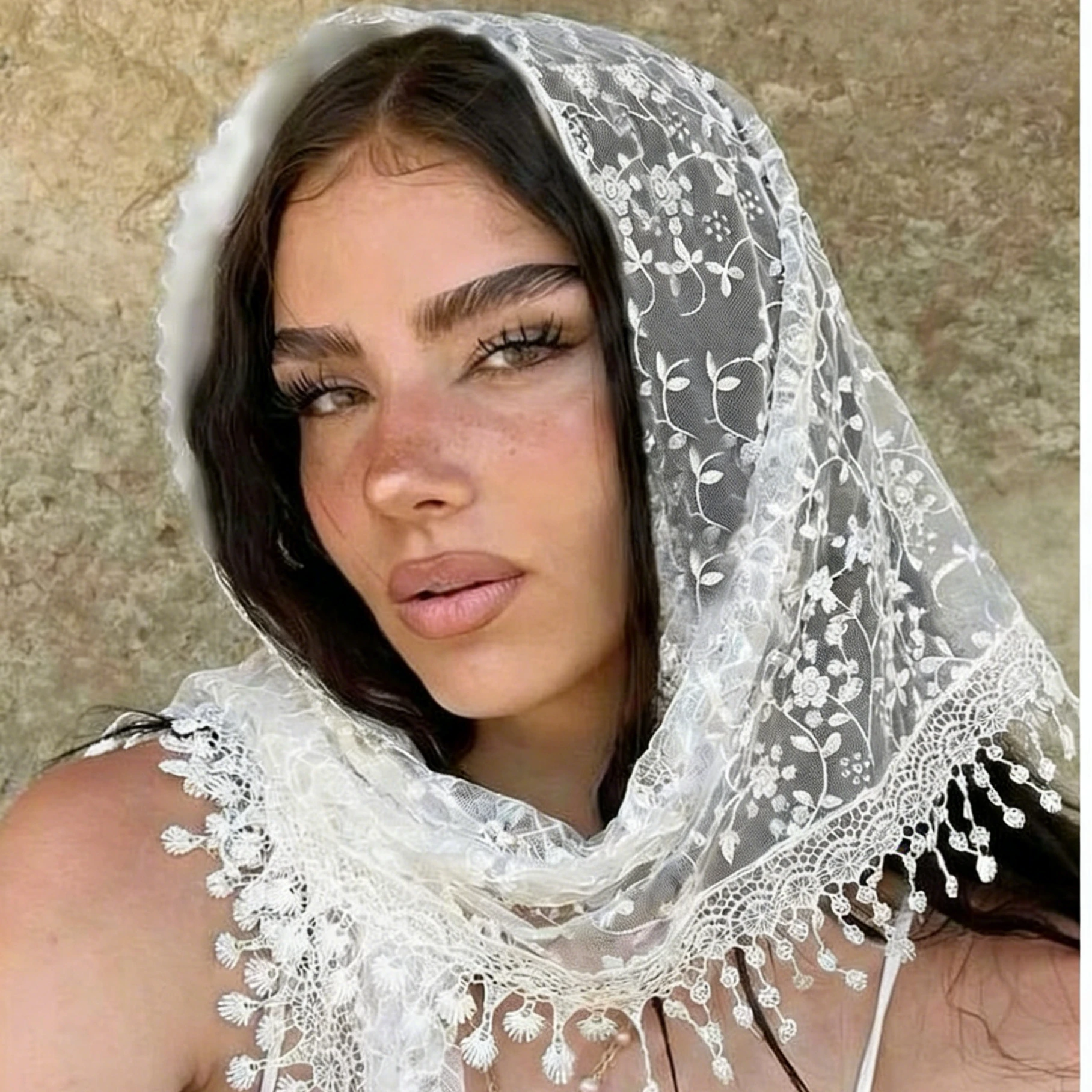 

1pc Women Tassel Triangle Scarf For Church Prayer Shawl Embroidered Lace Veil Floral Headcovering Veils Girls Headscarf Bandana