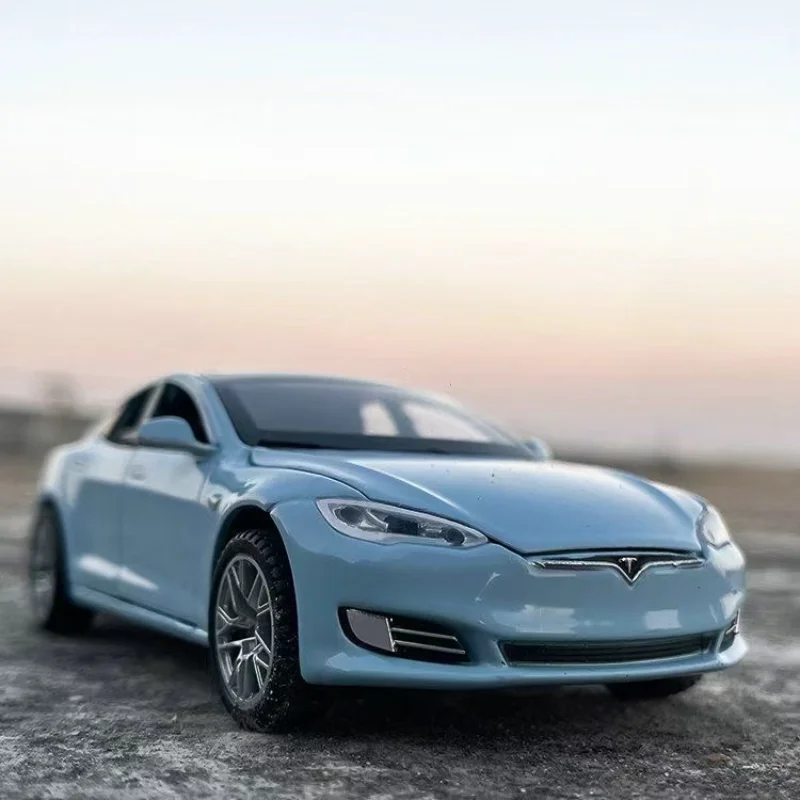 1/32 Tesla Model S 100D SUV coche de juguete modelo Diecast aleación Metal miniatura sonido y luz tirar hacia atrás 1:32 colección regalo para niño chico
