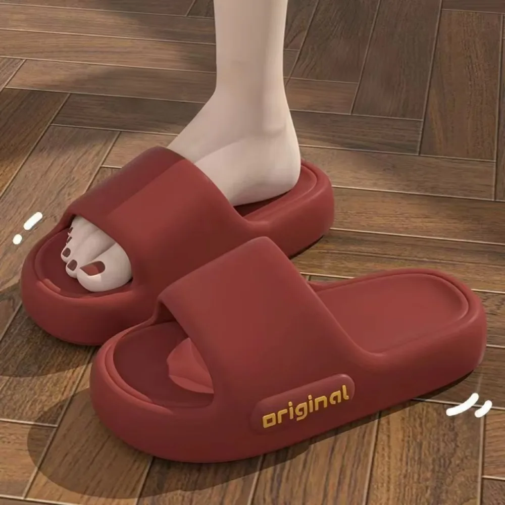 

Fashion Thick Bottom Platform Cloud Slippers Solid Color Non Slip Beach Slippers EVA Soft Sole Summer Sandals for Woman Couple