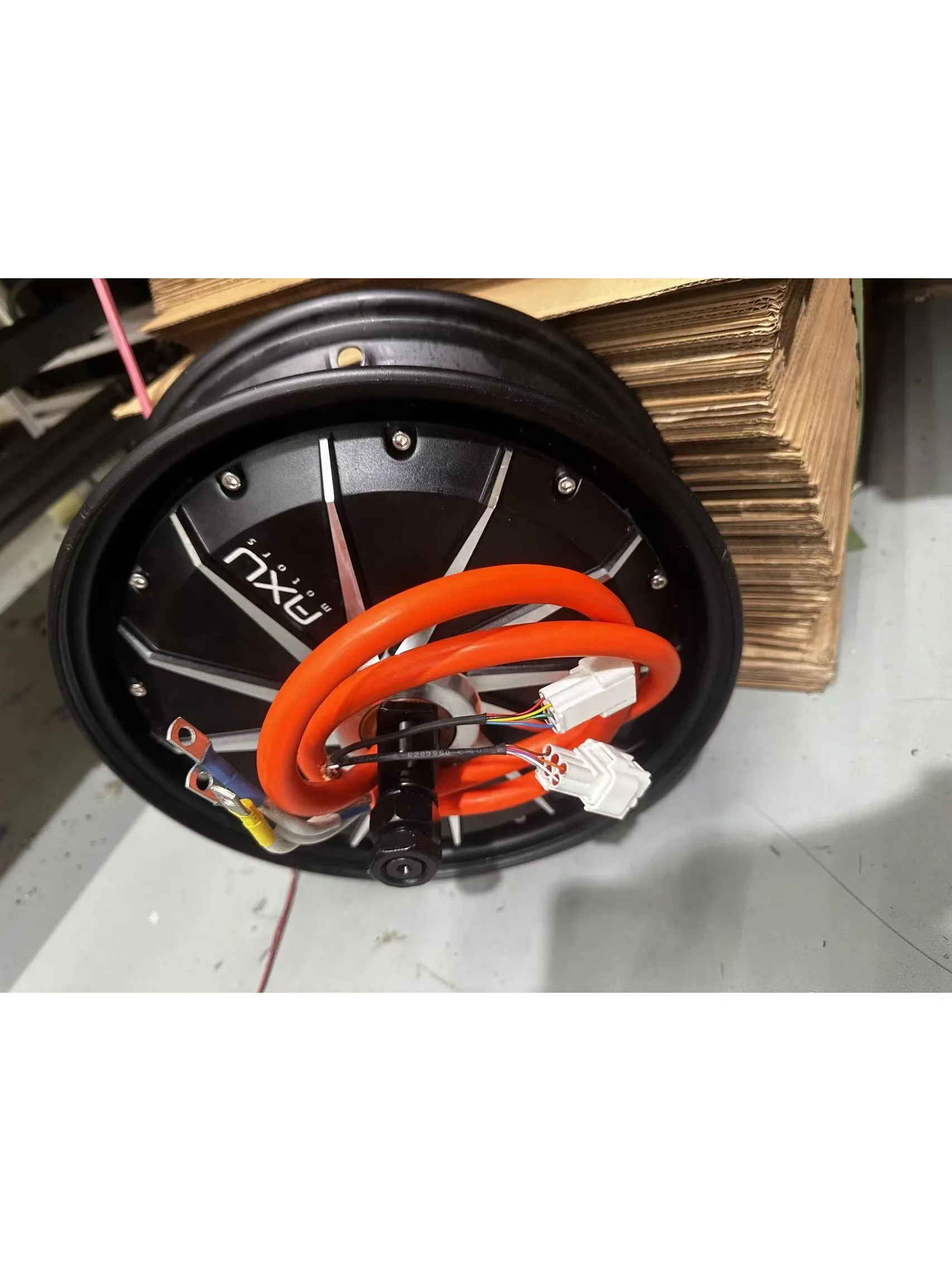 5 units in stock for sale at a special price Ask for more discounts 12 Inch Brushless Gearless 3kw Hub Motor Electric Motorcycle