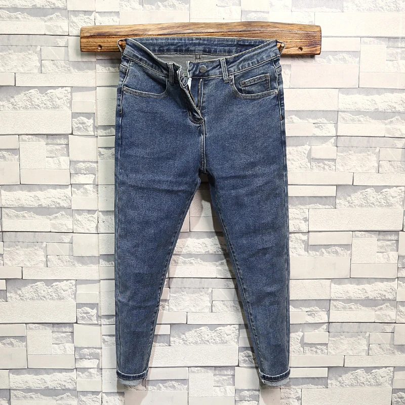 

Trendy Slim Fit Nine-Tenths Jeans Men's Korean Sle Casual Pants Youthful Spirit Casual Wear Mid-Low Waist Zipper Closure