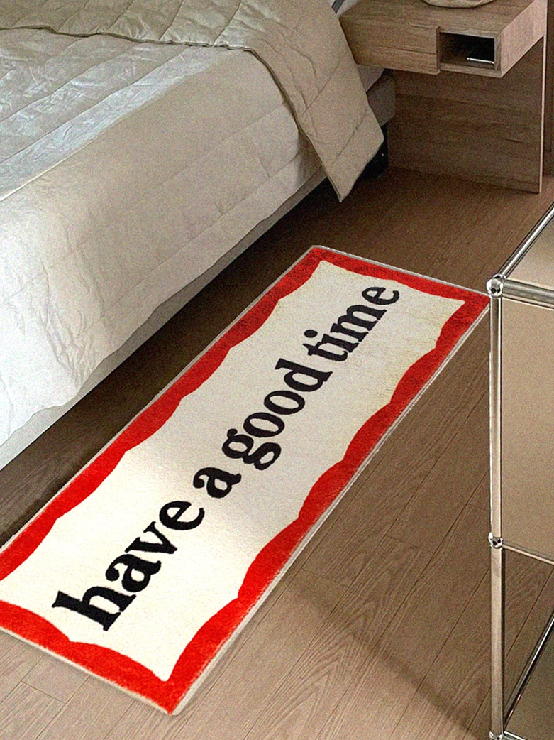 Roter Teppich im Isolationsstil von VIKAMA, cooler und weicher, langer Streifen-Teppich für die Garderobe zu Hause, Nachttisch-Teppich für Schlafzimmer, Heimdekoration