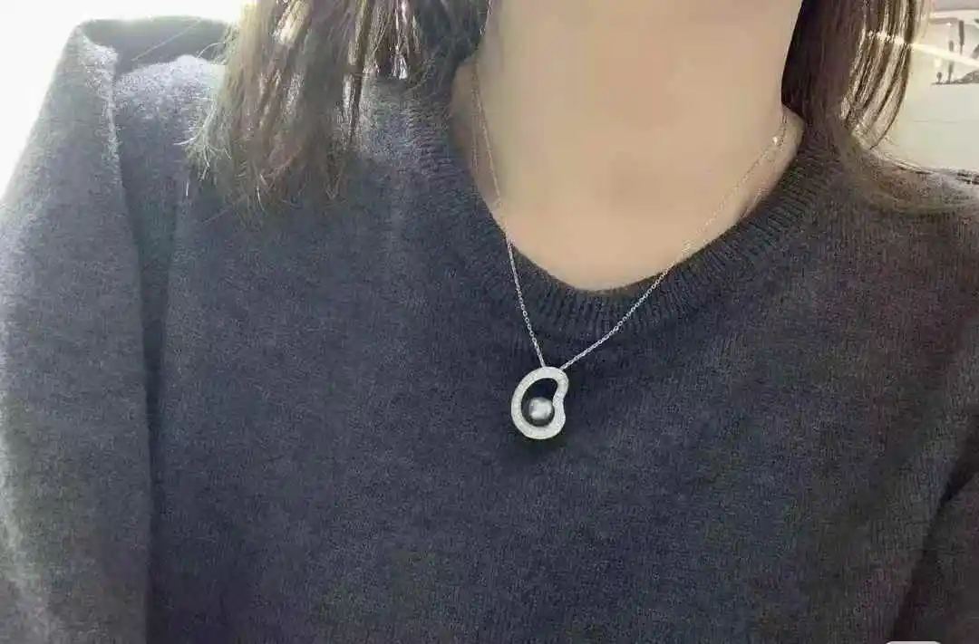 شهادة فاخرة 925 Siler مياه البحر تاهيتي اللؤلؤ محظوظ فول قلادة أورورا بريق المياه المالحة اللؤلؤ الأسود مصمم المجوهرات