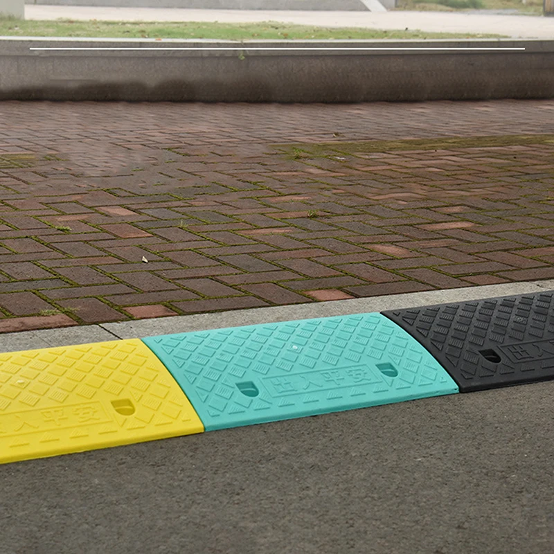 1Pc 30/40/50MM Height Plastic Threshold Ramp - Non-Slip Kerb Ramp for Cars Bicycles Wheelchairs Smooth Uphill Access