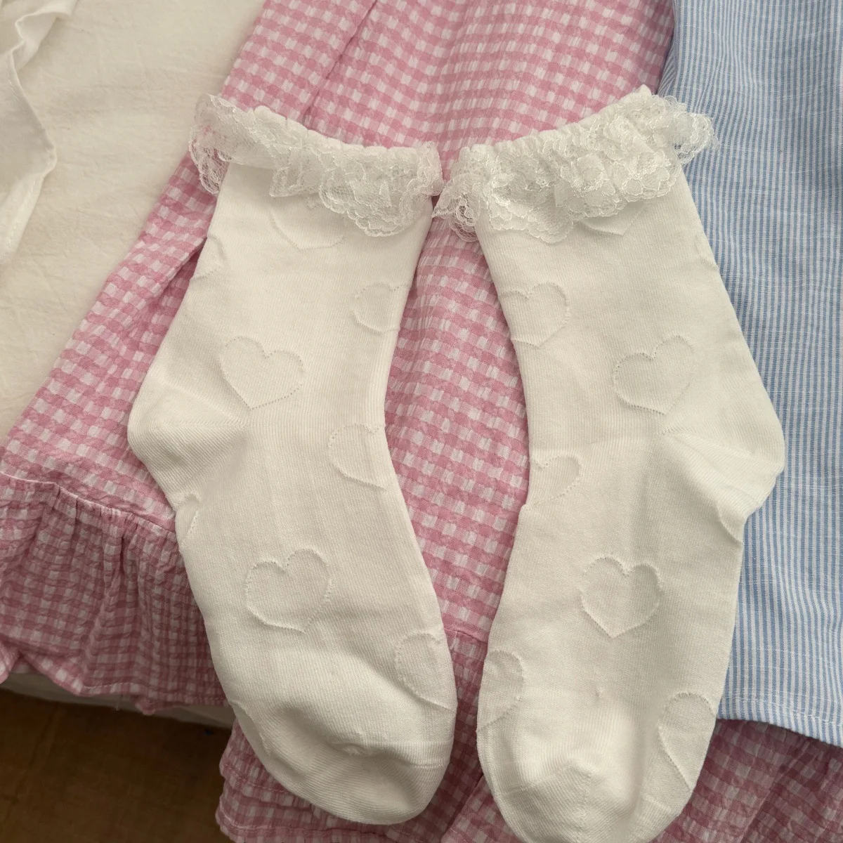 French Butterfly Knot Mid-Calf Lace Trim White Socks Women No-Show Bulk Pack