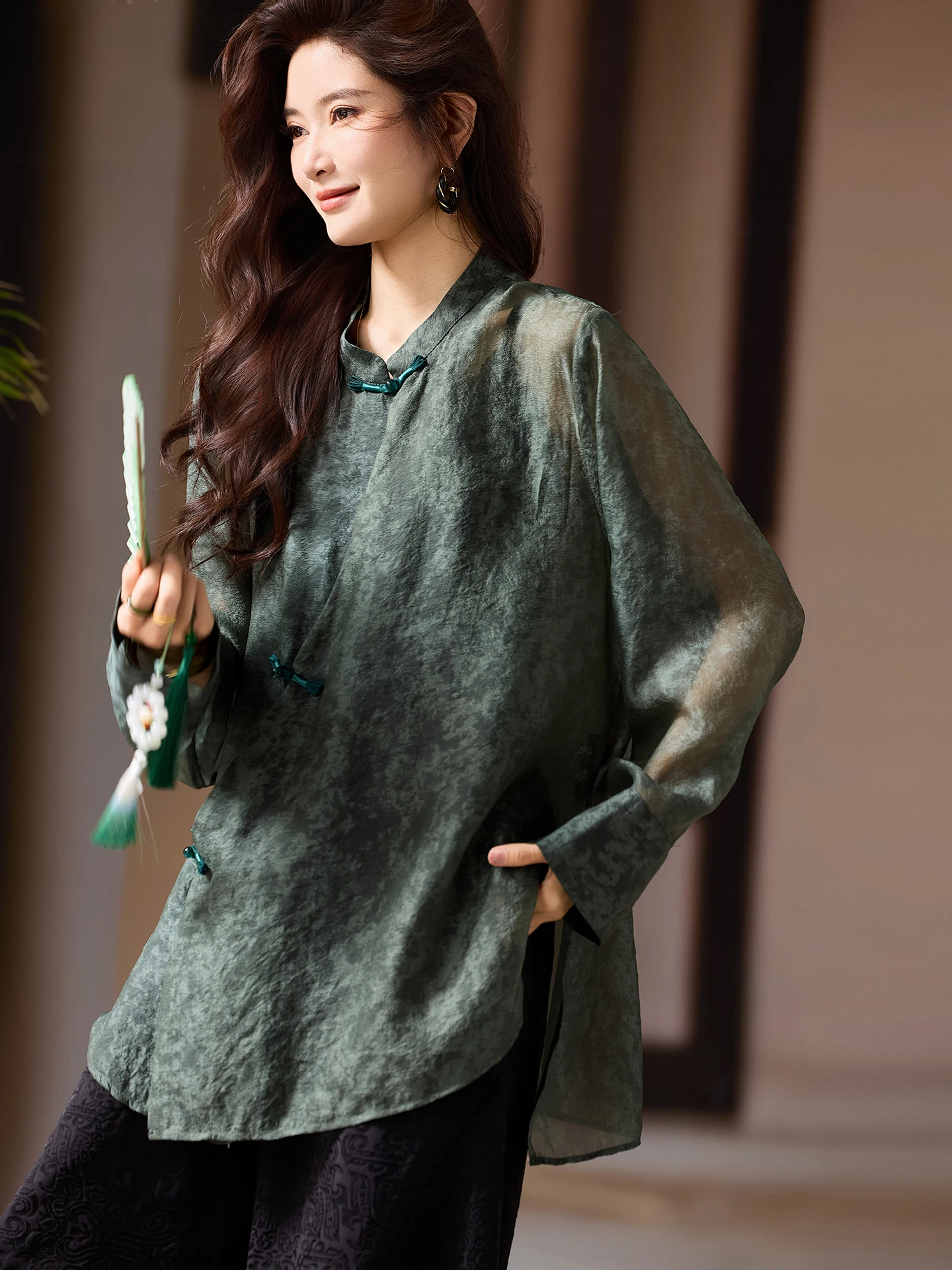

Summer New Style Women's Long Sleeve Shirt Textured Embroidery Large Size Traditional Chinese Style Breathable Comfortable Li...