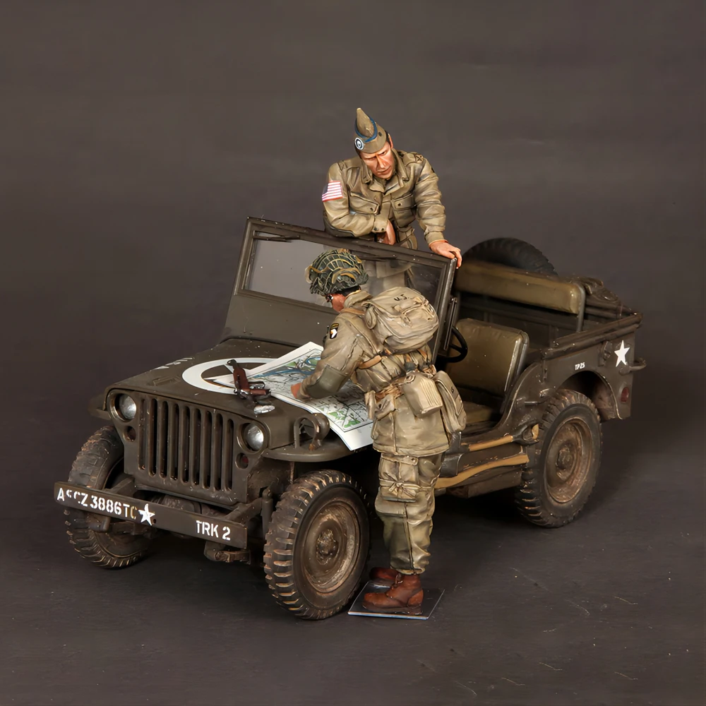 1/35 Resin Model Figure Kits GK , Two People，No Car，Military Theme，Unassembled And Unpainted，379C