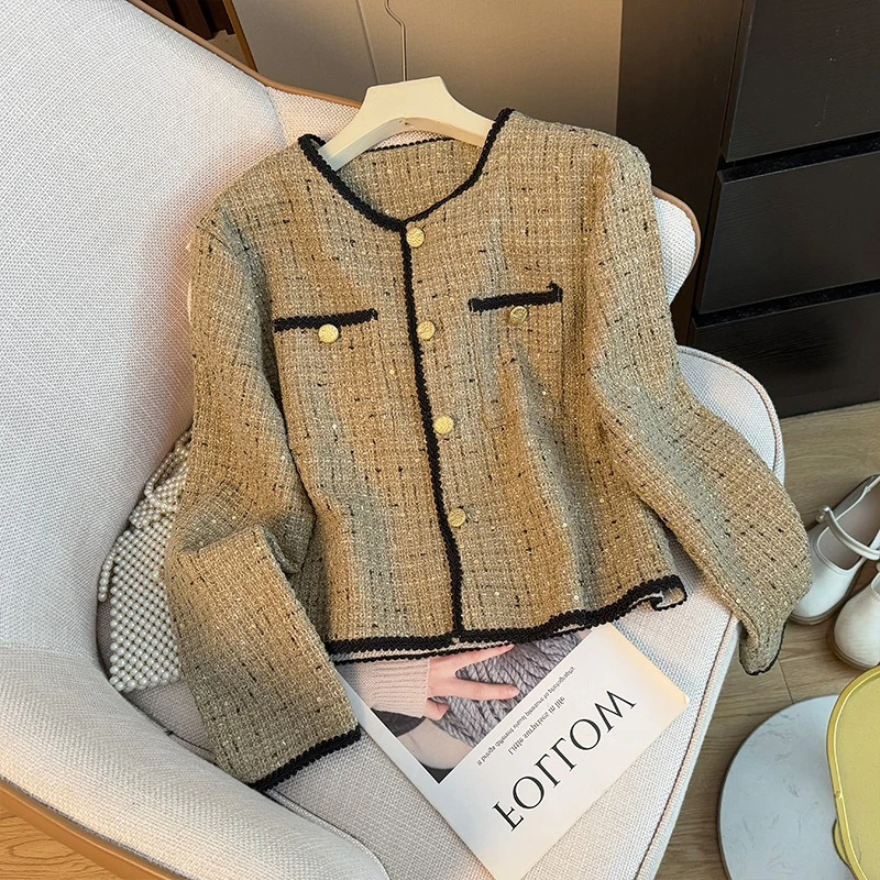 

2025 New Women's Small Fragrance Style Jacket French Vintage Thick Tweed Elegant Design Sense Top Full Sleeve Regular Type