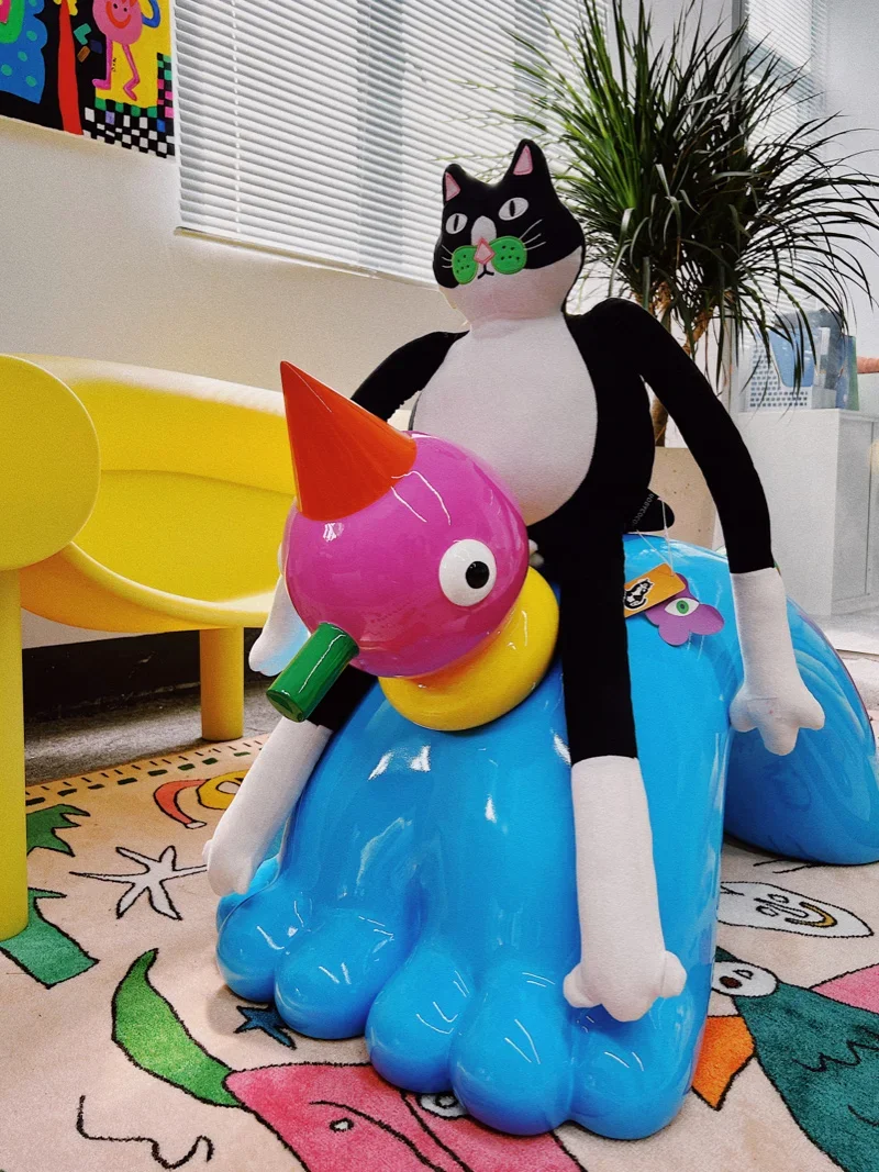 

UODYCOCO block stool, high-end, oversized ornaments, cute cartoon children's toys, birthday gifts for couples