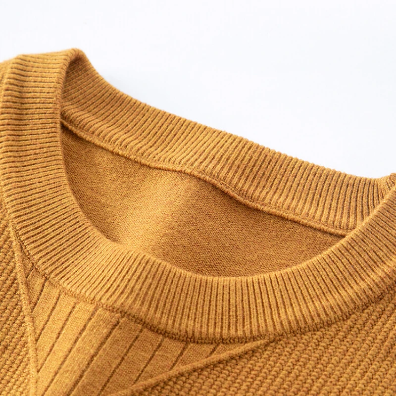 Casual O-neck sweater, autumn and winter solid color warm long-sleeved pullover, men's business casual sweater.M-4XL