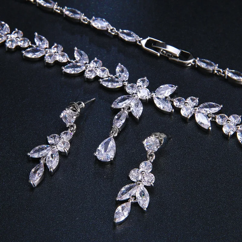 European and American cross-border, luxury inlaid super flash zircon women's travel shooting and matching jewelry set