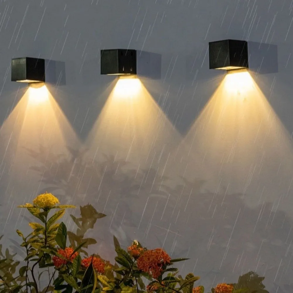 أضواء الجدار الشمسية اللاسلكية IP65 للماء تصميم مربع الجدار مصباح توفير الطاقة الإضاءة الزخرفية في الهواء الطلق حديقة الخفيفة