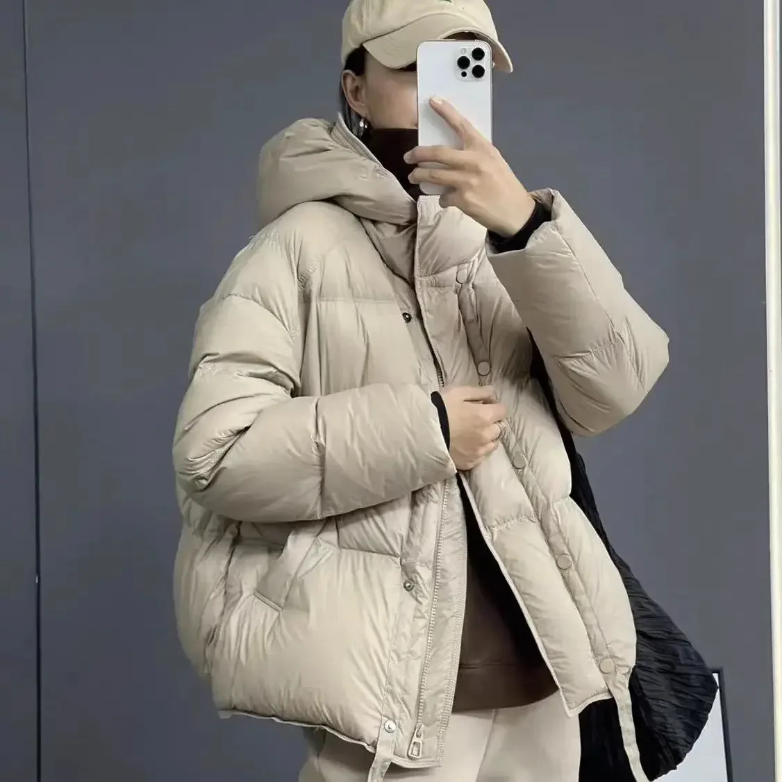 2024 Winter New Women\'s Down Jacket Loose Commuter Hoodie White Duck Down Short Jacket