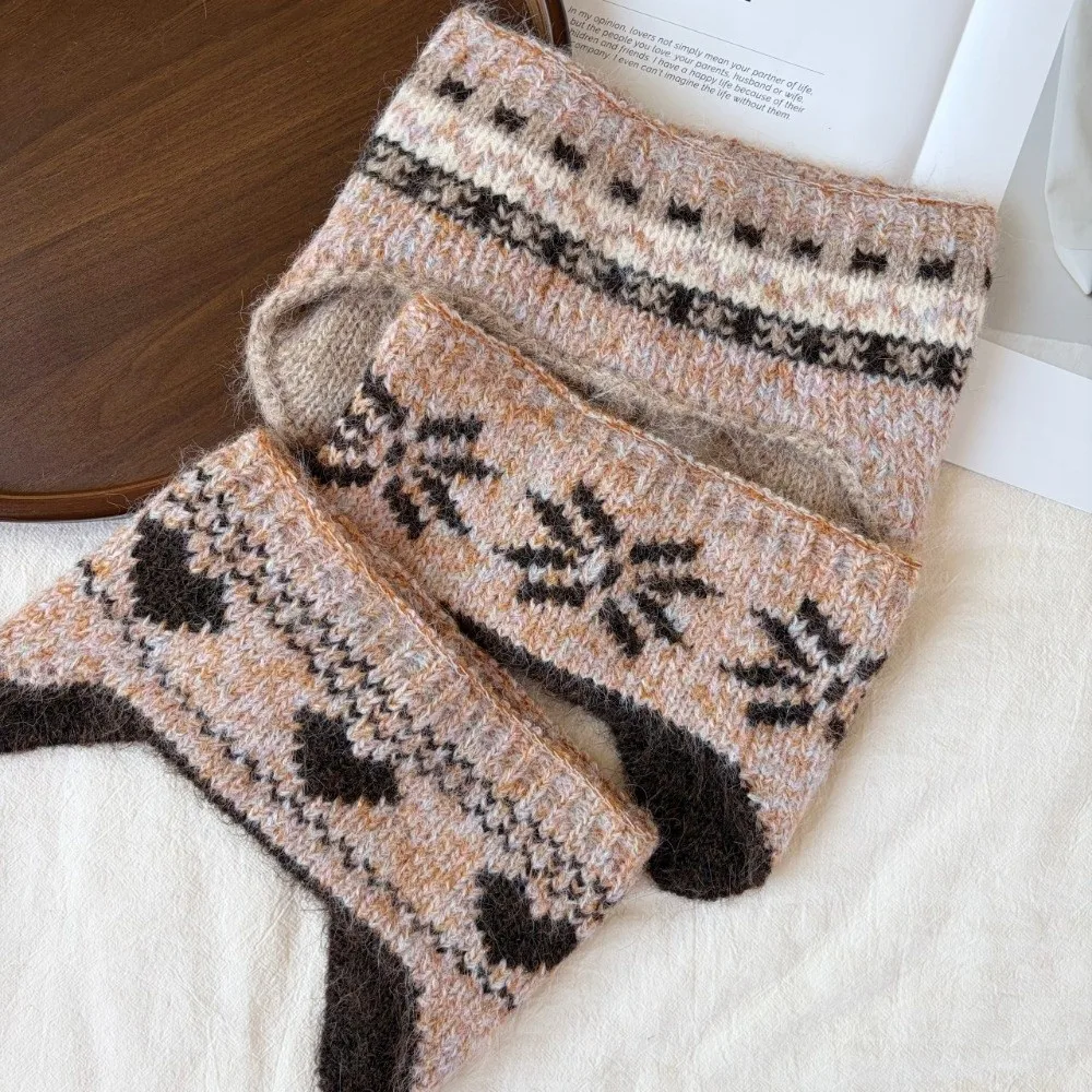novas-orelheiras-de-inverno-femininas-quentes-de-malha-com-floco-de-neve-espessas-corta-vento-em-formato-de-coracao