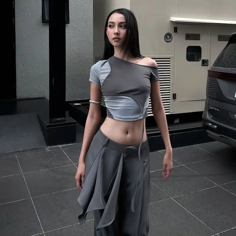 

Off-shoulder T-shirt with A Slant Collar, Summer European and American Style, Unique Color-blocking, Irregular Top