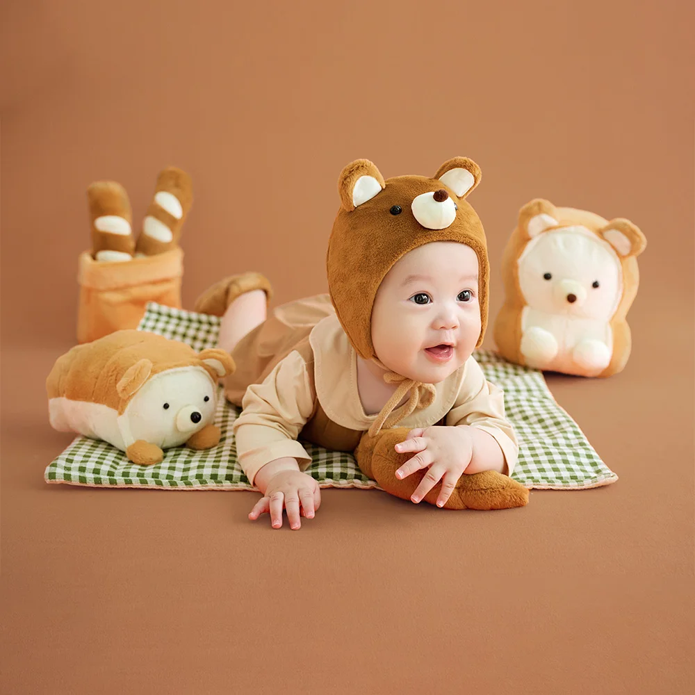 100 Days Baby Photography Props Cute Plush Bread Bear Theme Baby Bear Costume Bread Doll Prop for Studio Baby Milestone Shooting