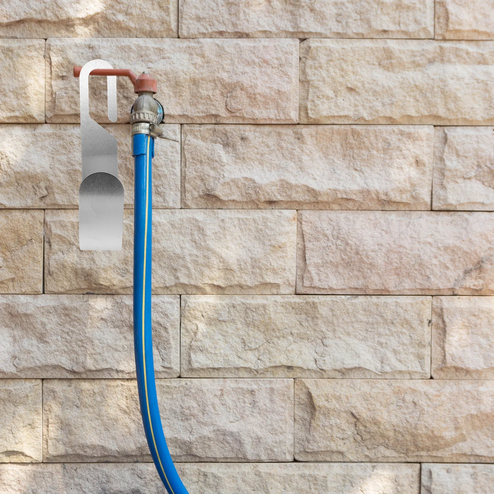 

Stainless Steel Garden Hose Hanger Water Pipe Storage Organizer Outdoor Wall Mount Bracket Weight for Faucet Hose