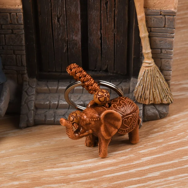 Pendant Keychain Women Men Lucky Wooden Elephant Carving Religion Chain Key Ring Keyring Jewelry Wholesale Cute Keychain Gifts