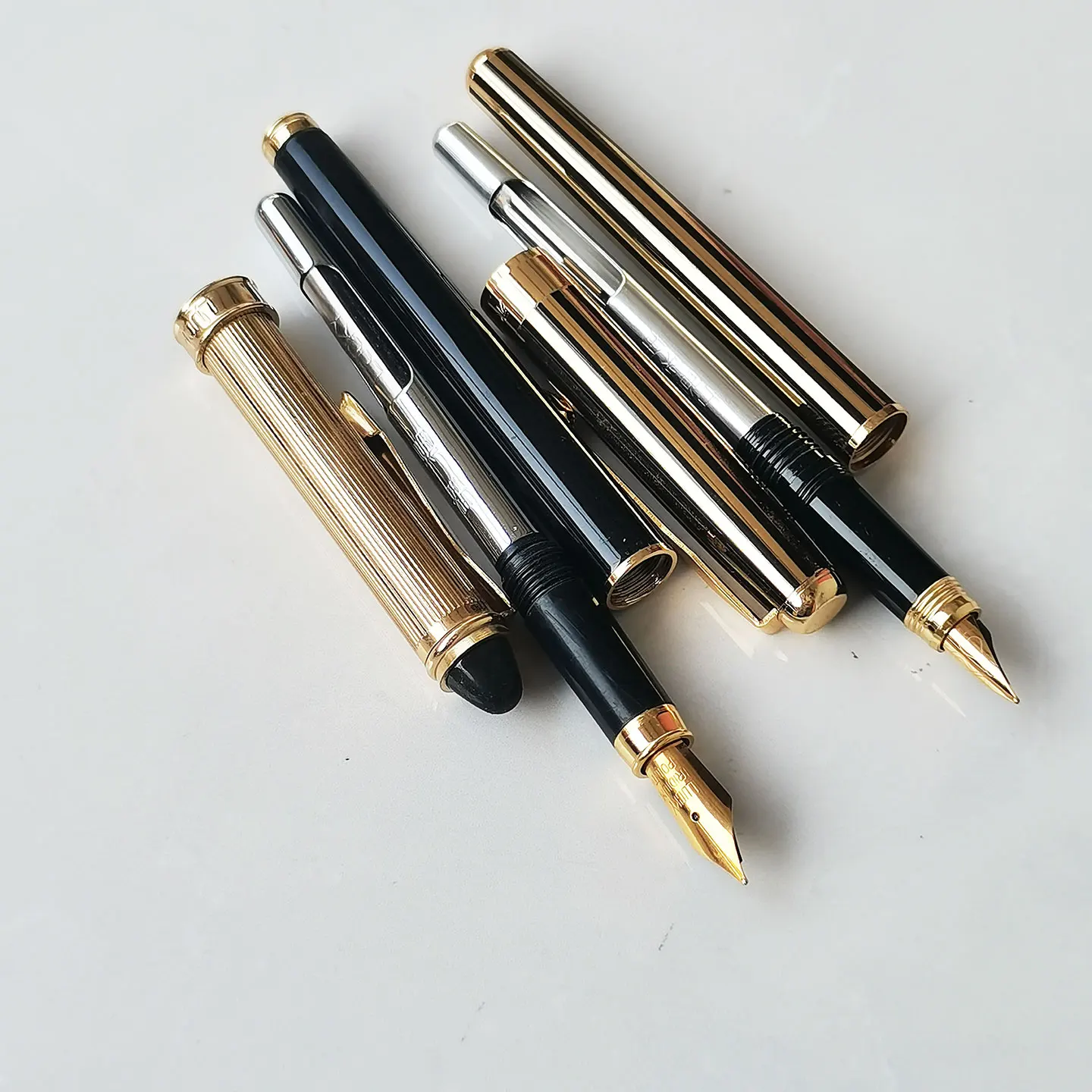 Rare 1990s Stock Yongsheng Fountain Pens Writing Office Collection Stationery Clearance For Sale.2pens