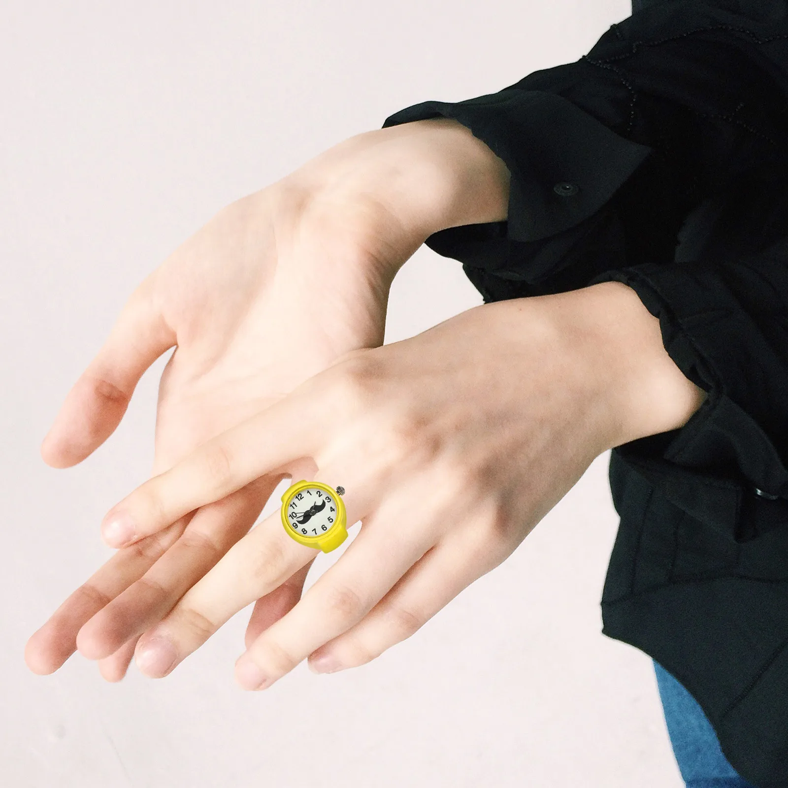 

Digital Stylish For Women Fashion Casual Finger Watch Decorative Accessory Finger Watch Wearable Gadget