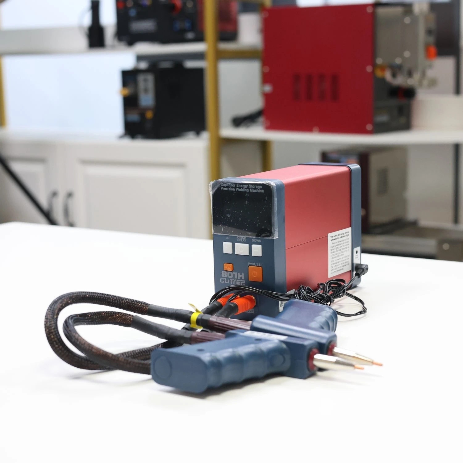 

GLITTER 801H 3500A High Power Pulse Battery Spot Welding Machine for DIY Lithium Iron Phosphate Battery Nickel Welding0.05-0.4mm