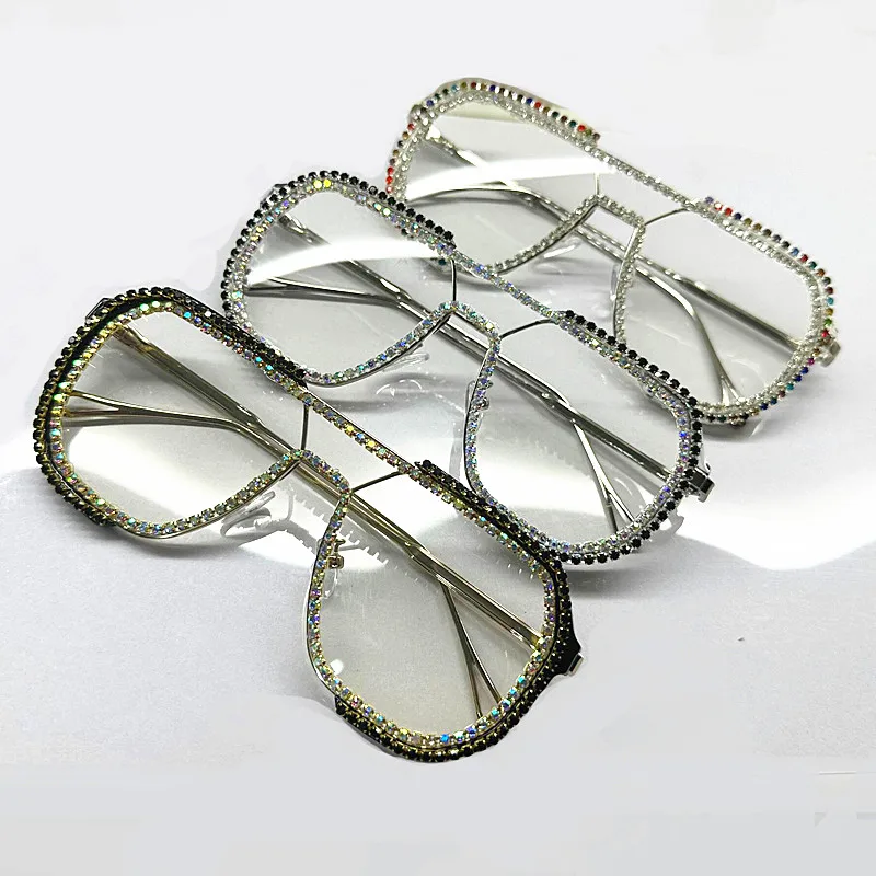 Diamanten-Sonnenbrille für Damen 2026 – Neue luxuriöse Strass-Sonnenbrille, einzigartige handgefertigte modische Einteiler-Sonnenbrille für Frauen, übergroße Brillen – Detail 3