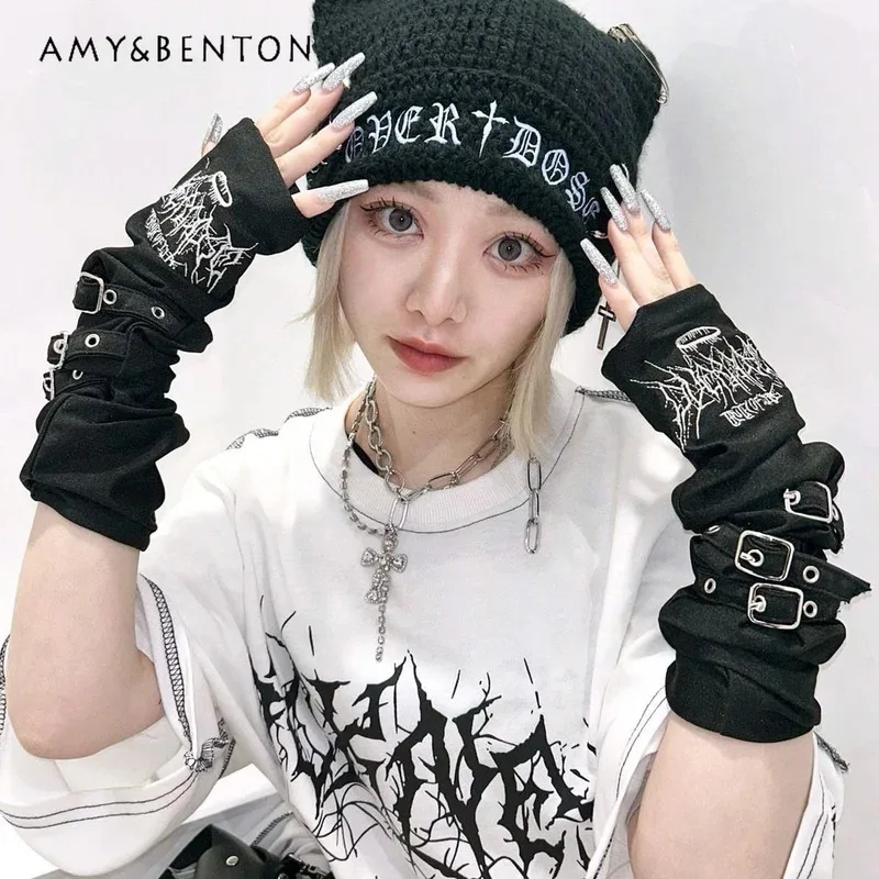 

25COSJapanese Mine Series Subculture Dark Punk Embroidery Strap Gloves Y2k Harajuku Style Gloves Versatile Gothic Buckle Sleeves