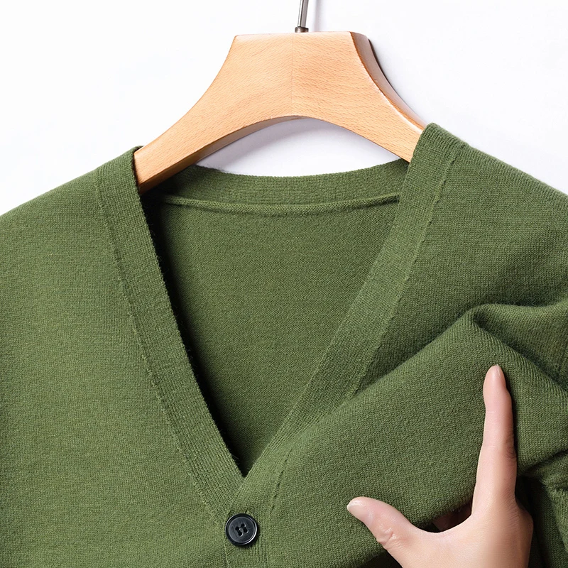 

Original Quality Hot Selling Men's Knitted Cardigan New Arrival Solid Color V-Neck Soft Warm Elastic Coat Autumn Casual Menswear