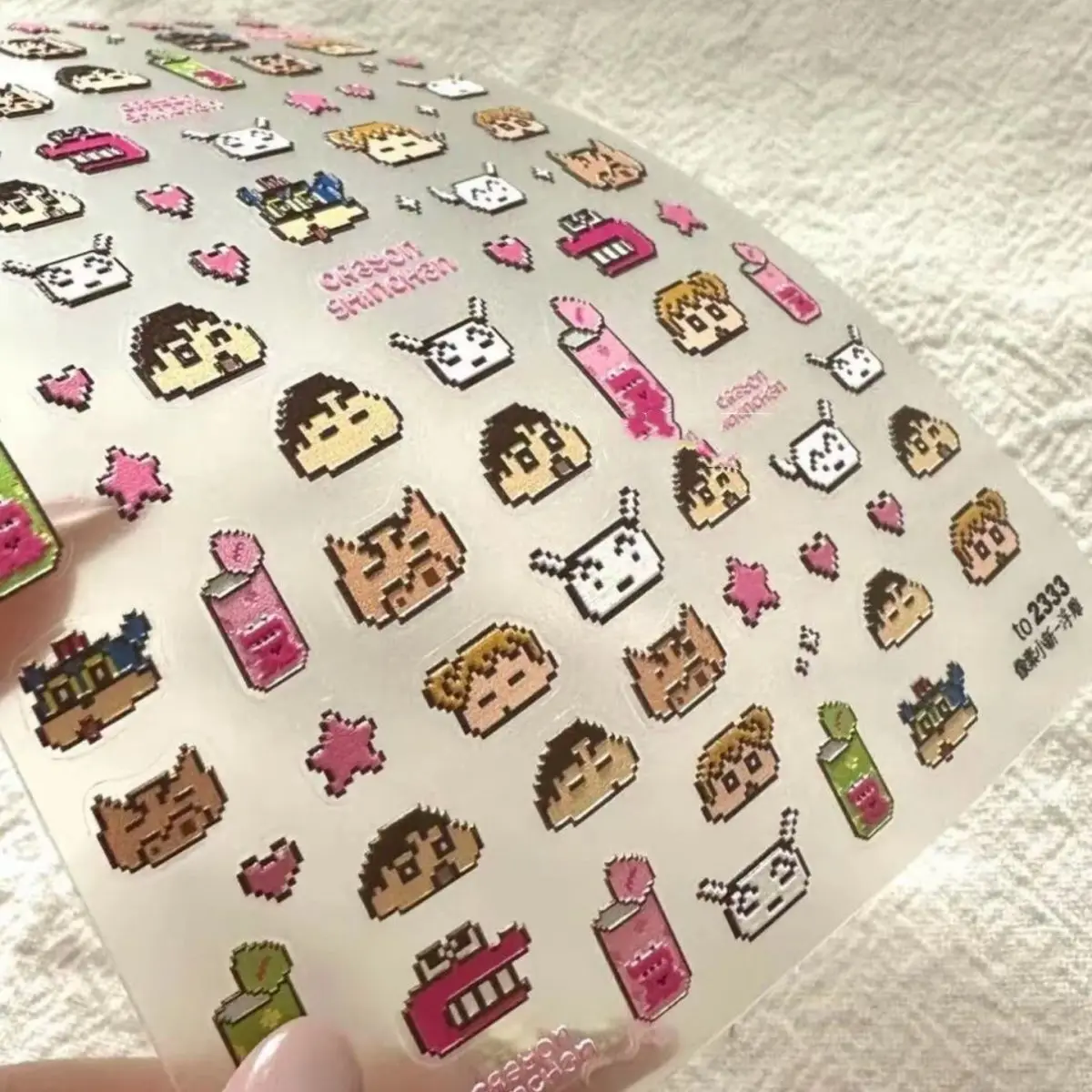 3 pegatinas Kawaii de Crayon Shin Chan de PET, estilo pixel japonés, bonitas pegatinas para fundas de teléfono, para álbumes de recortes y suministros de scrapbooking.