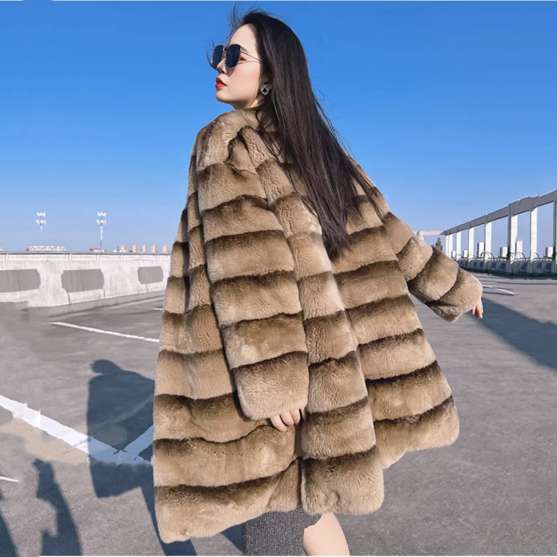 2025 nuevo abrigo de piel de conejo lontra para mujer, piel de conejo Rex Natural auténtica, ropa de mujer a rayas, chaqueta cálida de tendencia para invierno para niña