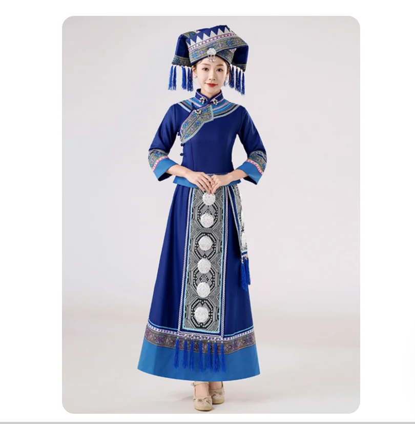 Vêtements de danse traditionnels en tissu jacquard à motifs foncés, de style ethnique, avec un usage quotidien distinctif