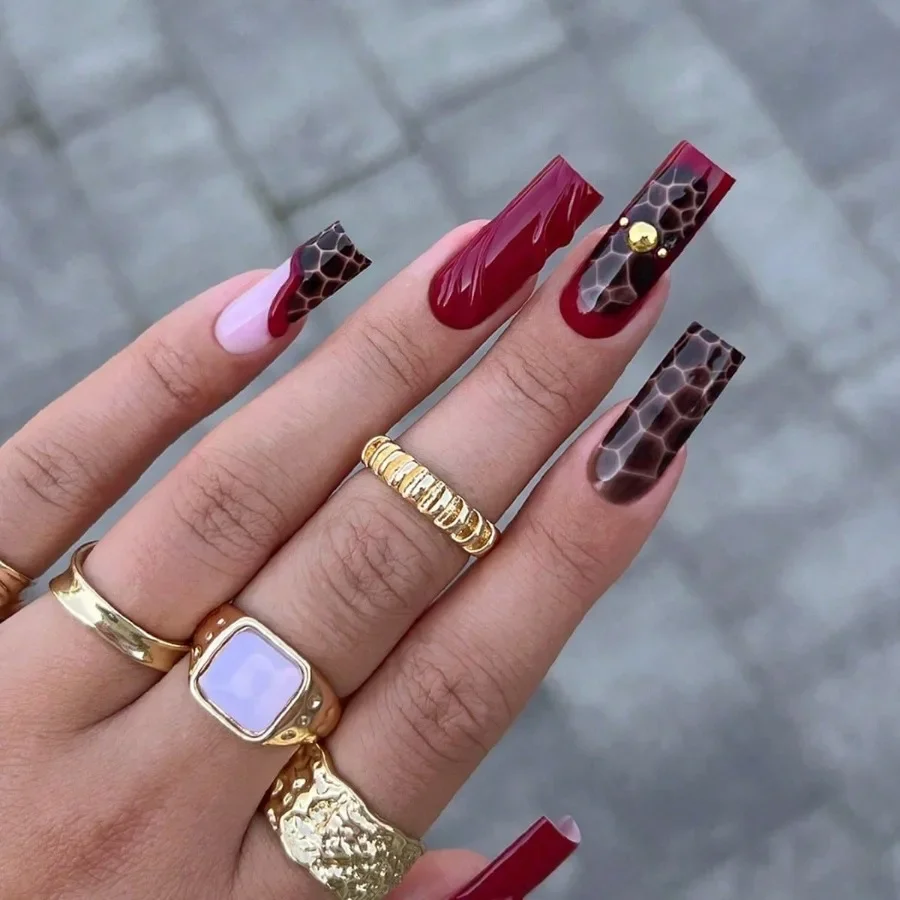 

24Pcs Flame Red French Almond Press On Nails, Brown Coffee Crocodile Print, Cool Style for Daily Party & Music Festival