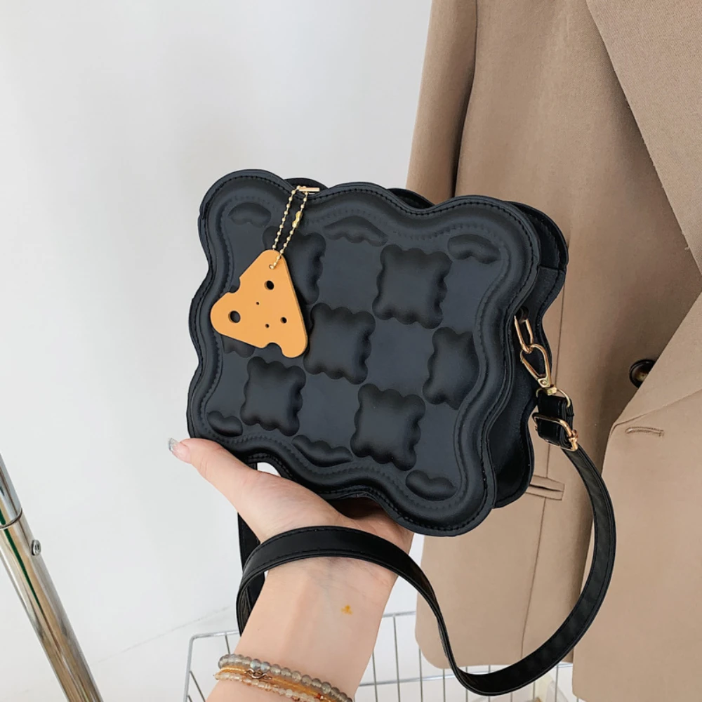 Biscuit Bag Woman Summer Be All-match New Fashion Fashion Indentation Ins Shoulder Bag Straddle Solid Color Small Square Bag